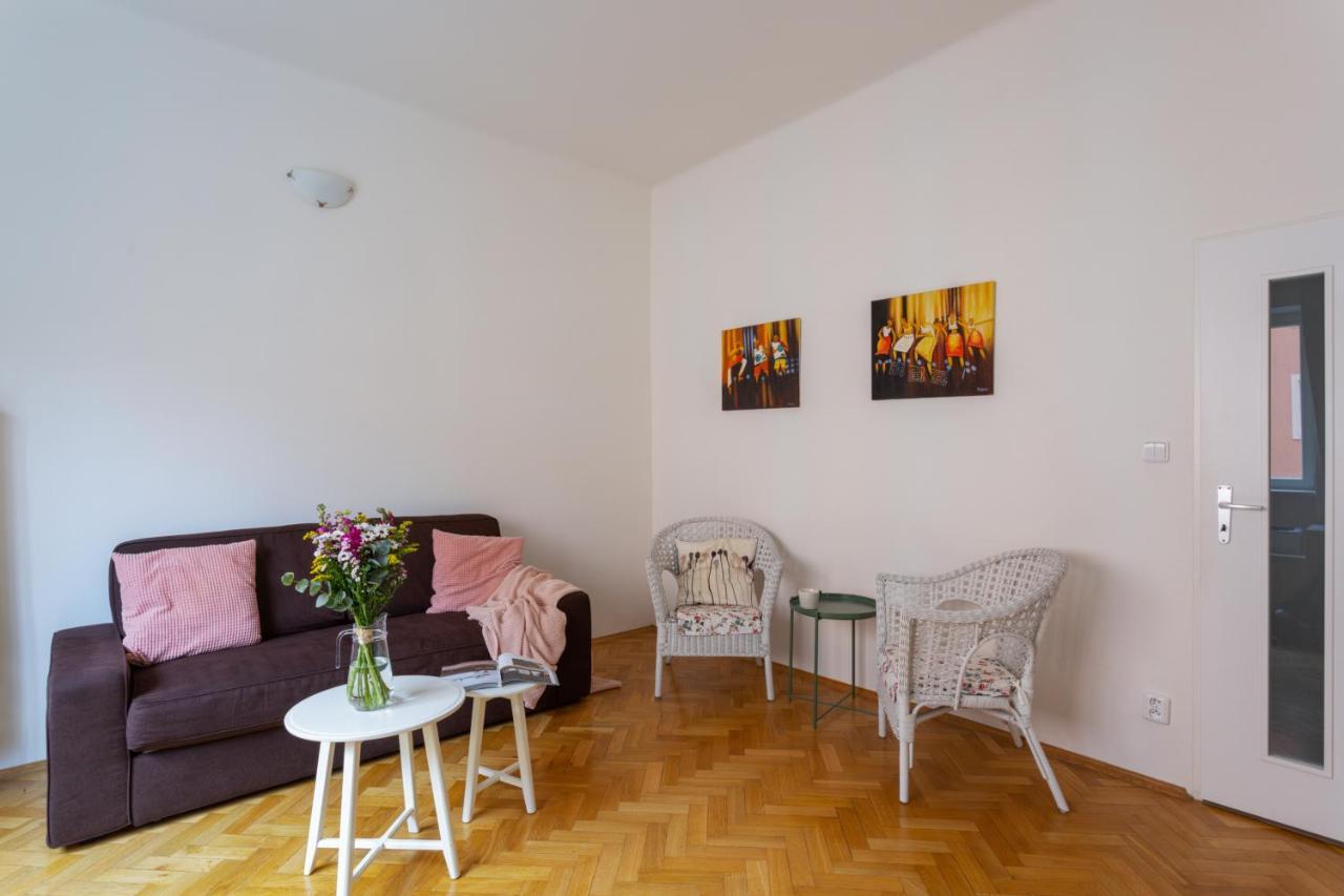 Homey Flat In Vinohrady By Prague Days Екстер'єр фото